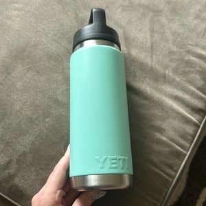 Yeti water bottle.